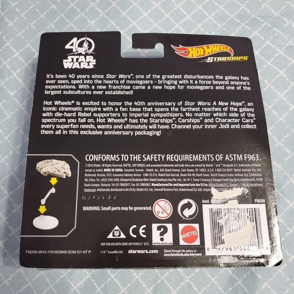 Star Wars Hot Wheels Millennium Falcon Collectable Toy with Flight Stand 40th - Picture 5 of 5
